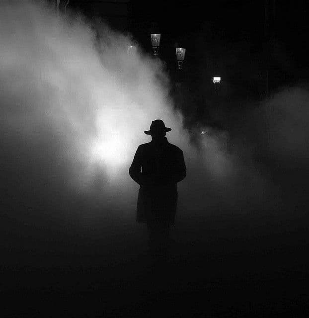 Faceless Stranger Dream Meaning: Unmask Your Hidden Self